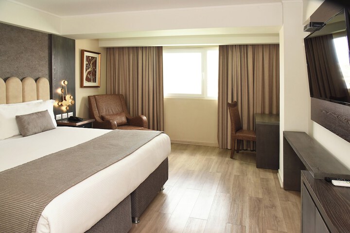 Room 6 of 41