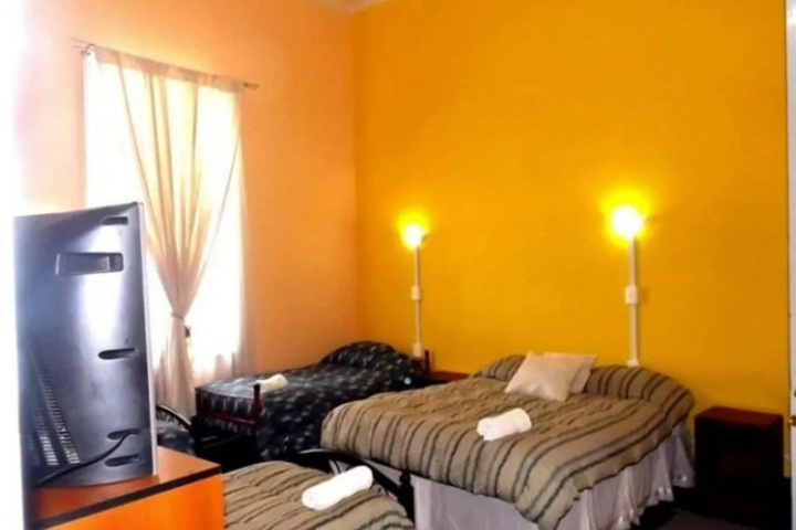 Room 2 of 15