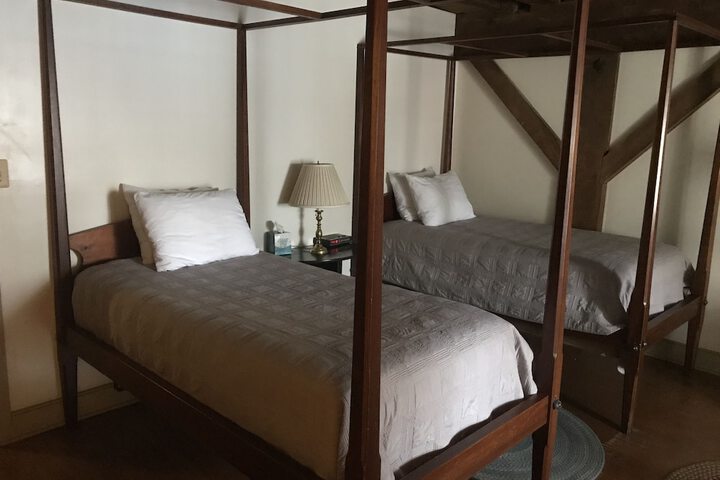 Room 7 of 63