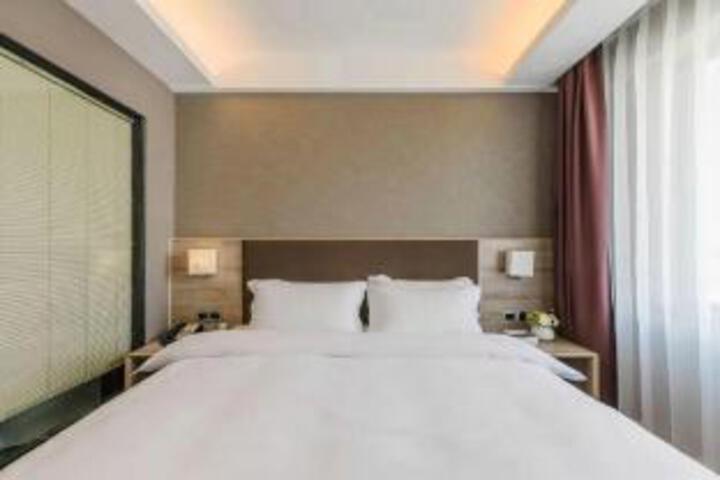 Qingdao Adour Seaview Hotel (Zhanqiao Branch)