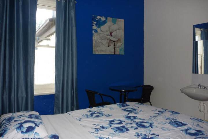 Room 19 of 44