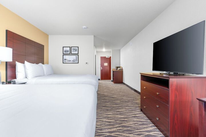 Room 33 of 99