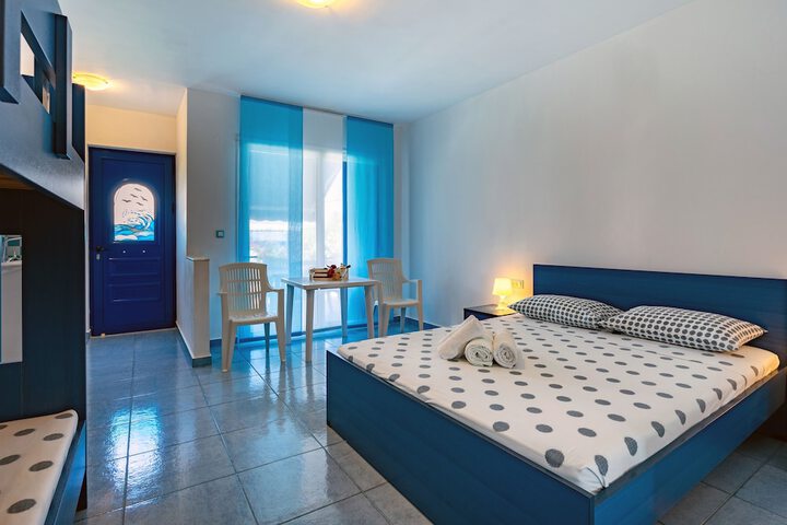 Room 10 of 56