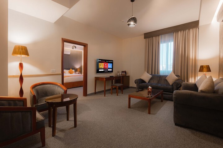 Room 10 of 22