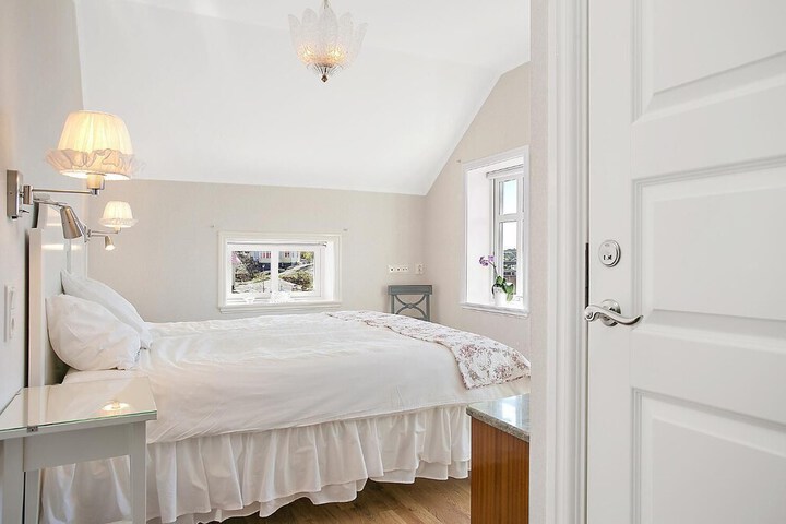 Room 4 of 31