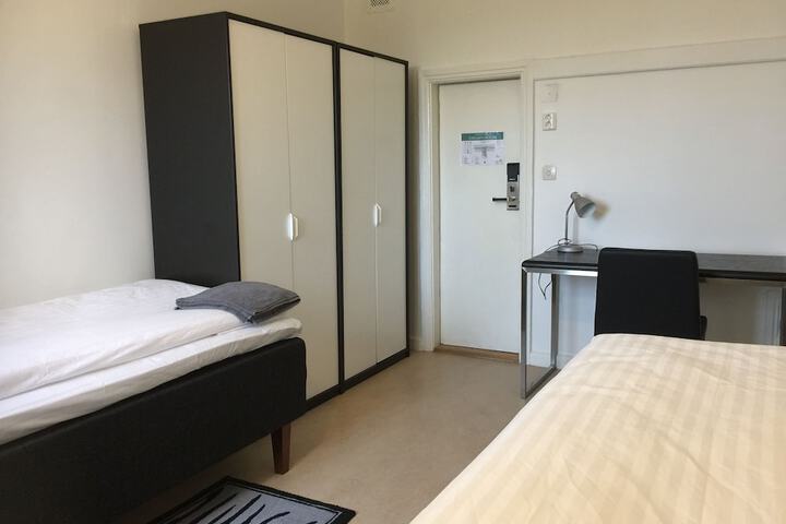 Room 7 of 78