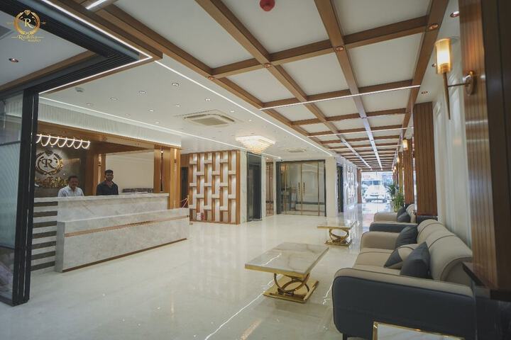 Hotel Interior 4 of 11