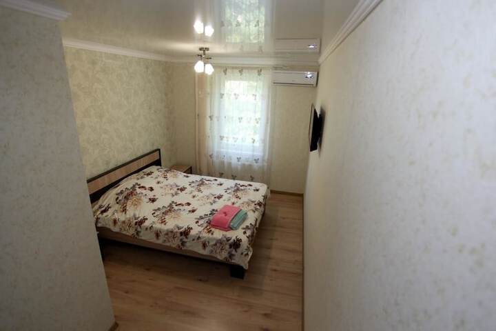 Room 4 of 46