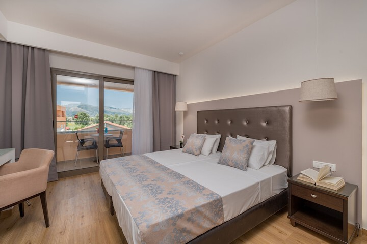 Room 5 of 53