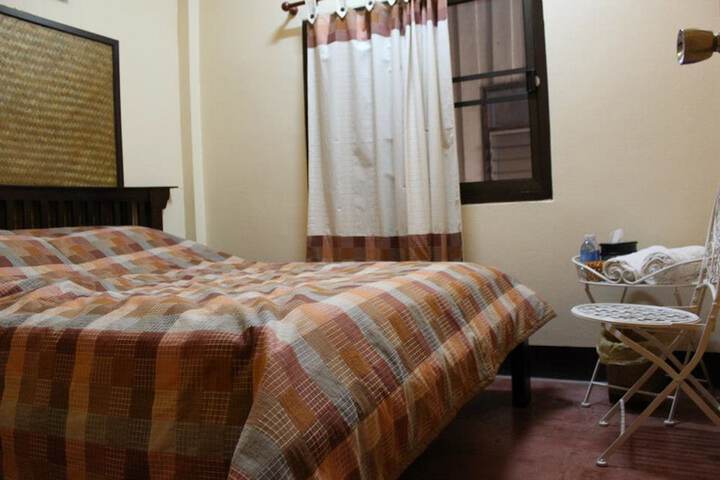 Room 7 of 25