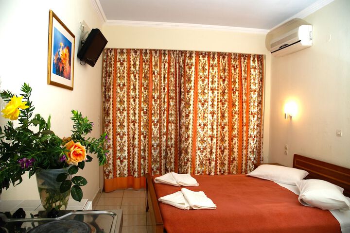 Room 27 of 53