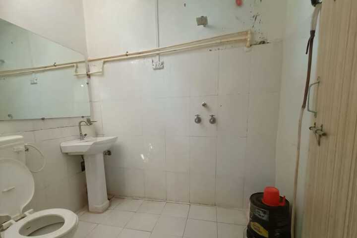 Room 14 of 23