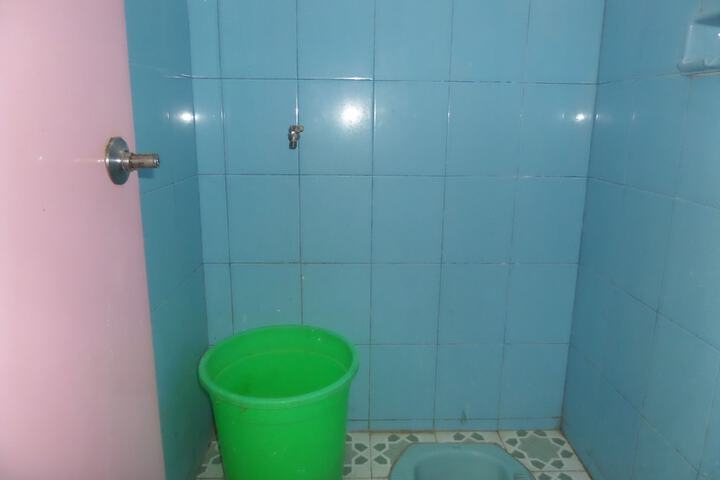 Room 9 of 21