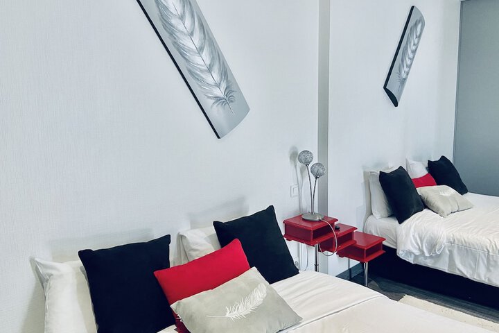 Room 40 of 72