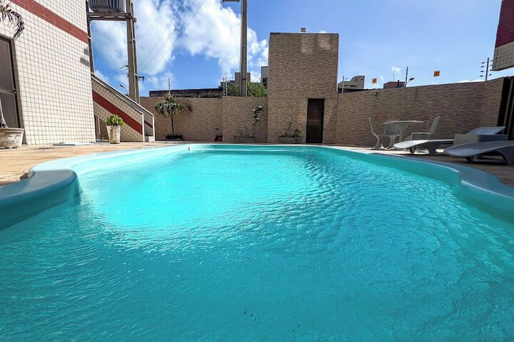 Pool 42 of 52