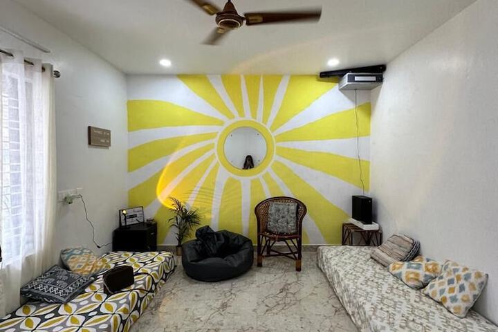 Room 2 of 19