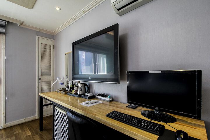 Room 26 of 41