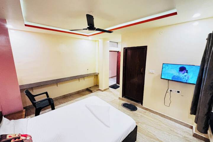 Room 9 of 41