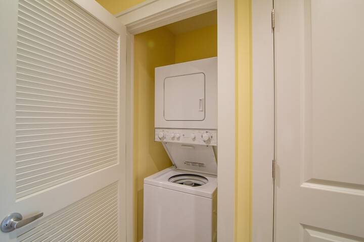 Laundry 19 of 76
