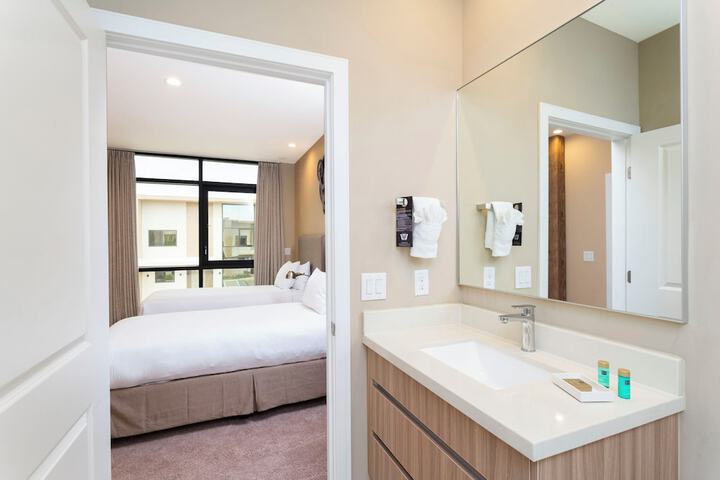 Room 45 of 107