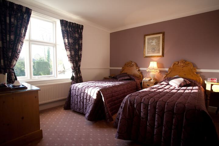 Room 21 of 48