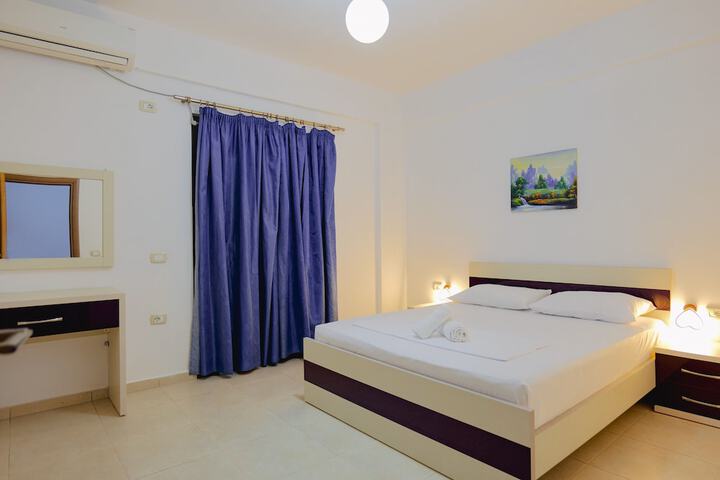 Room 48 of 111