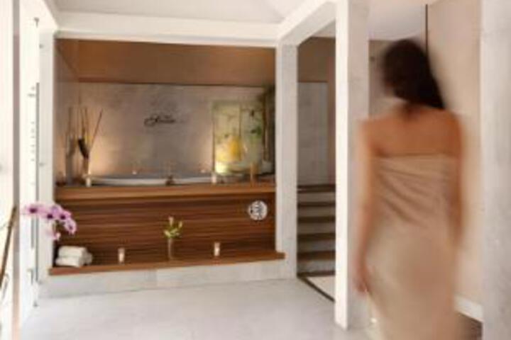 Spa 7 of 23