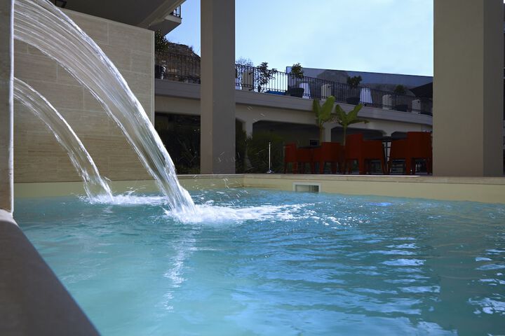 Pool 33 of 111