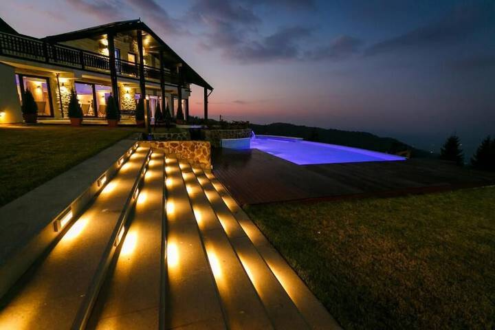 Pool 43 of 63