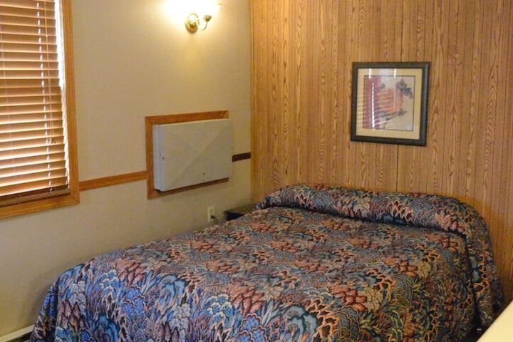 Room 19 of 81