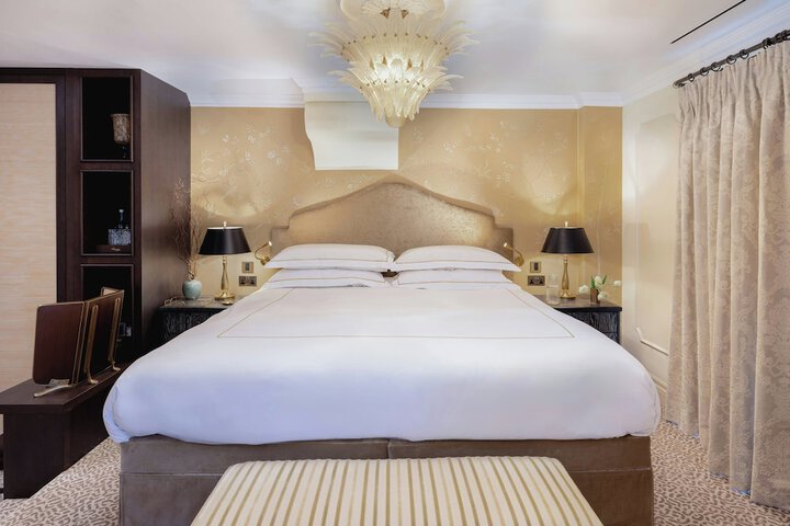 Room 46 of 119