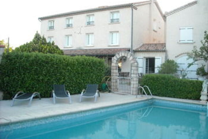 Pool 15 of 18