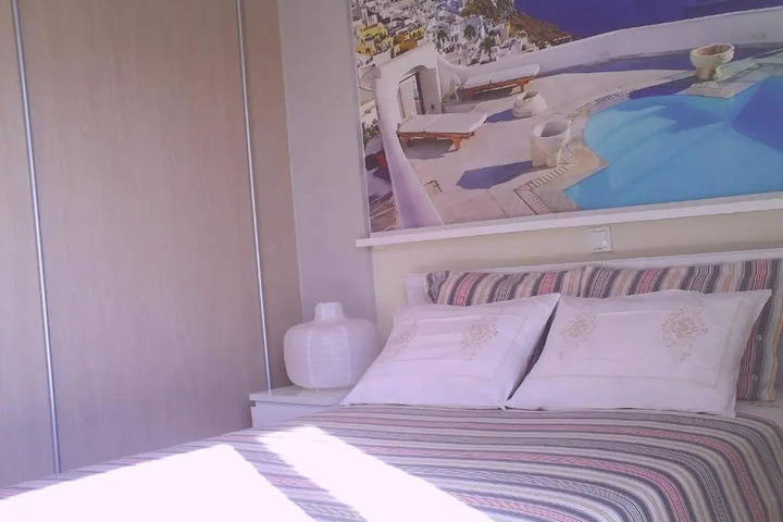 Room 2 of 14