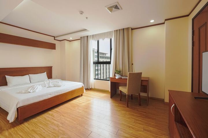 Room 3 of 42