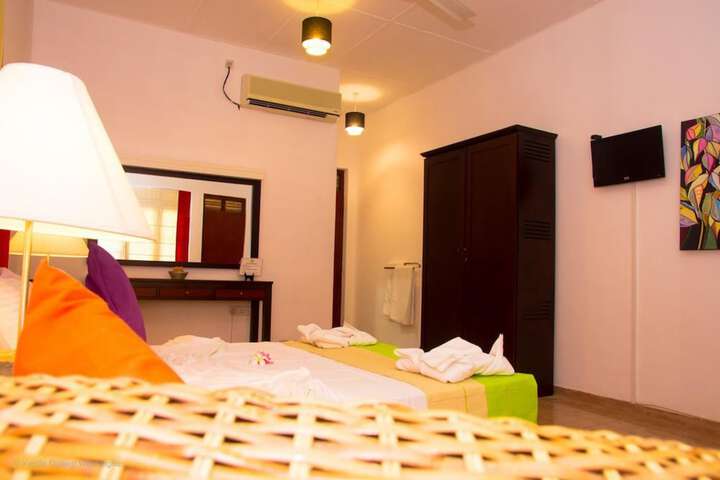 Room 3 of 31
