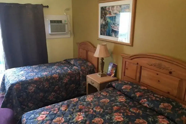 Room 2 of 13