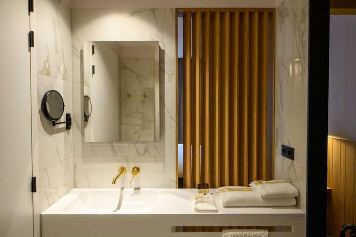 Bathroom Interior Photo
