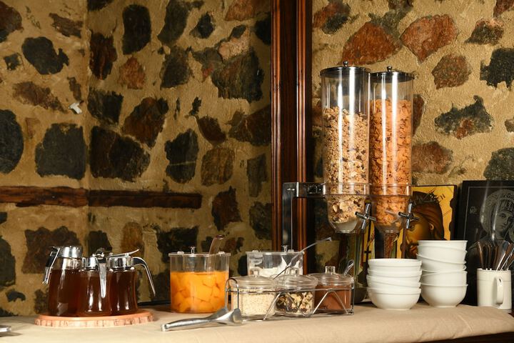 Breakfast/Coffee Service 11 of 19