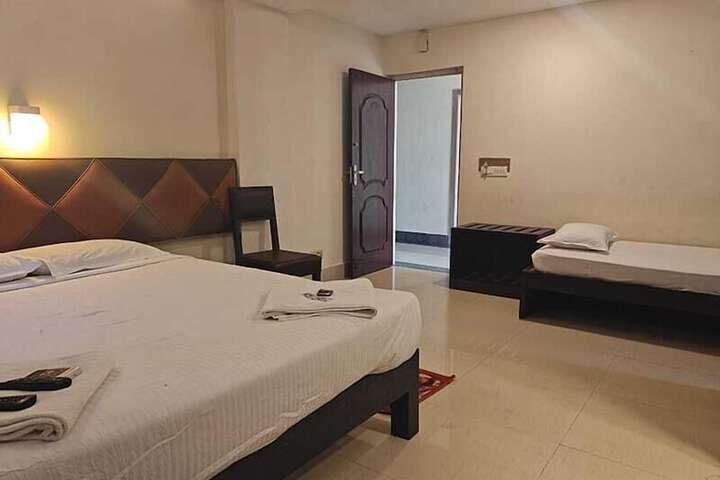Room 72 of 169