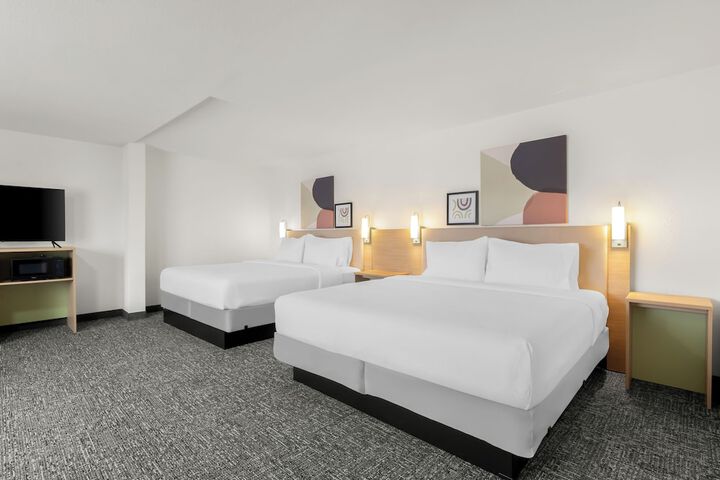 Room 6 of 22