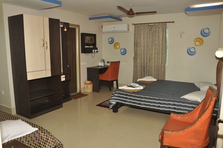 Room 47 of 169