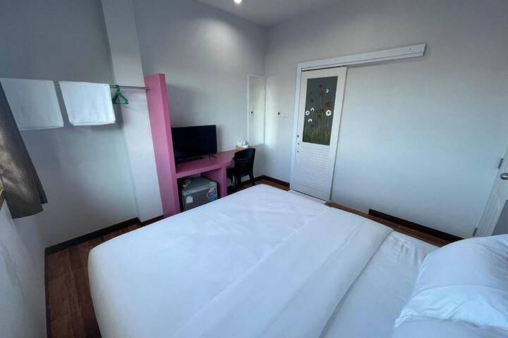 Room 22 of 43