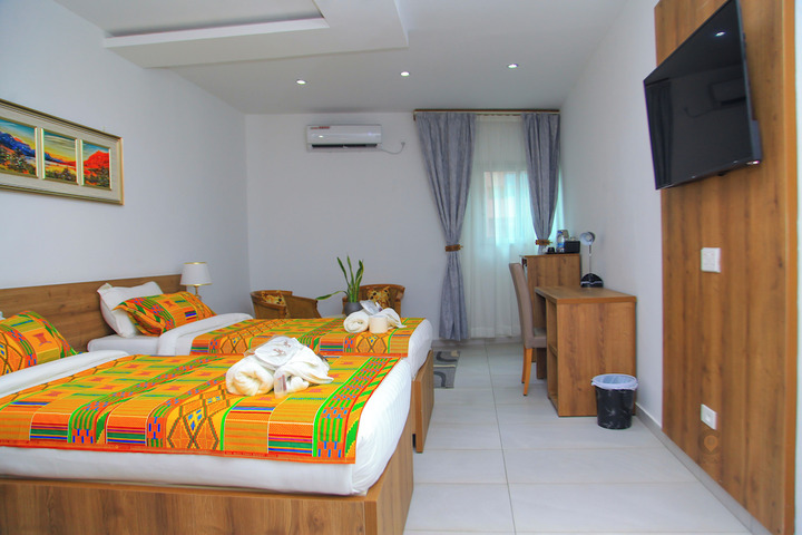 Room 14 of 30