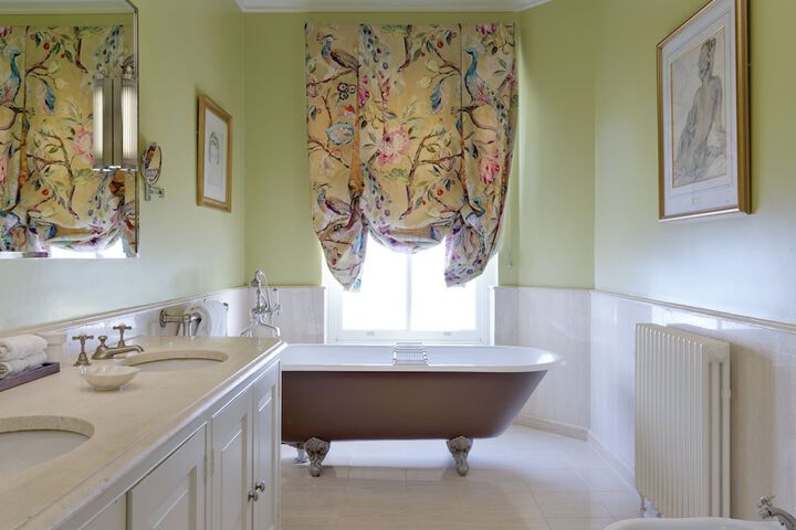 Bathroom Interior Photo