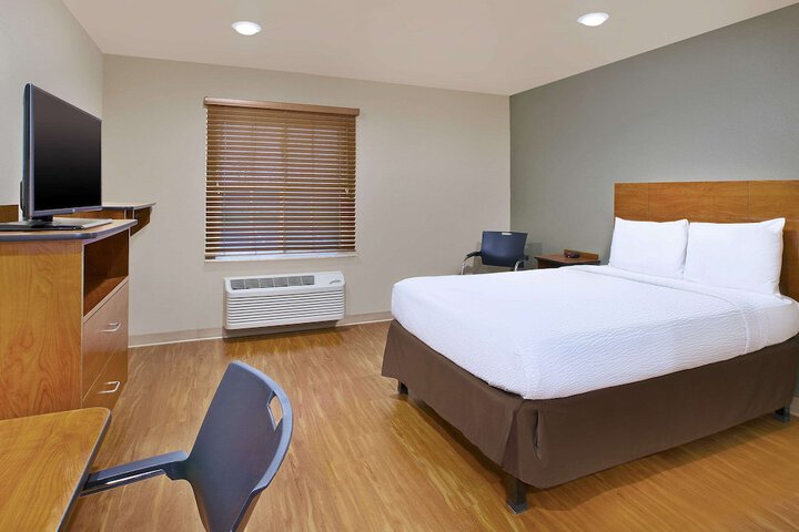 Room 12 of 22