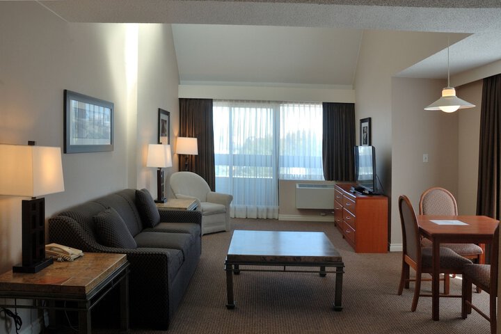 Room 4 of 53