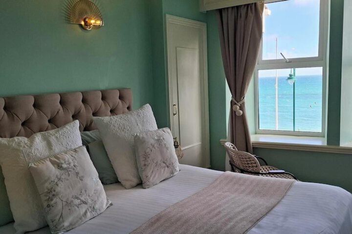 Room 40 of 70