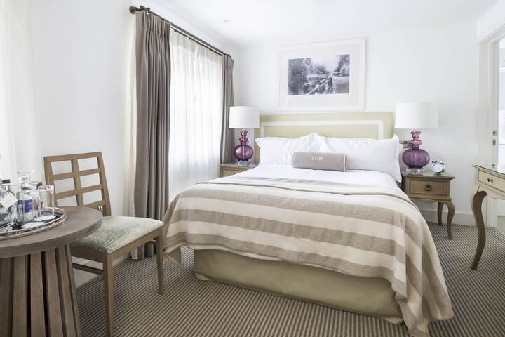 Room 21 of 69