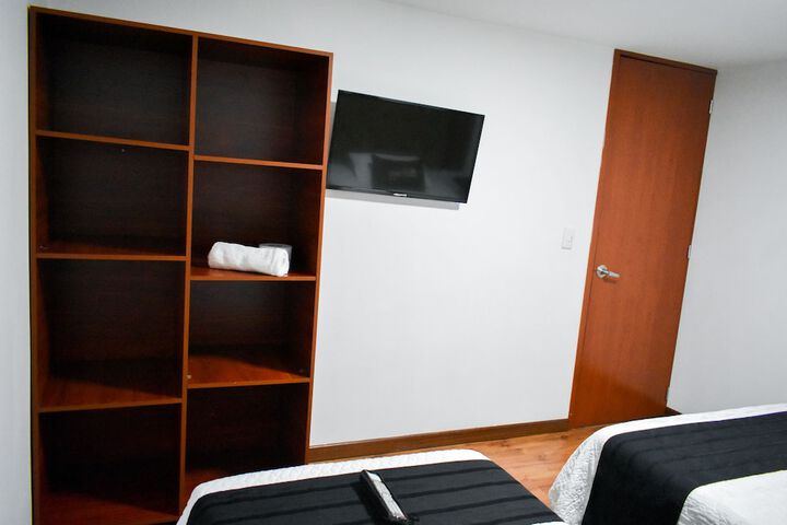 Room 82 of 116