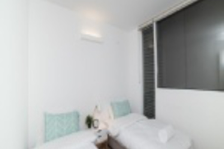 Room 145 of 180